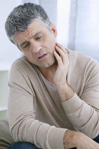 Man with jaw pain in north tamworth