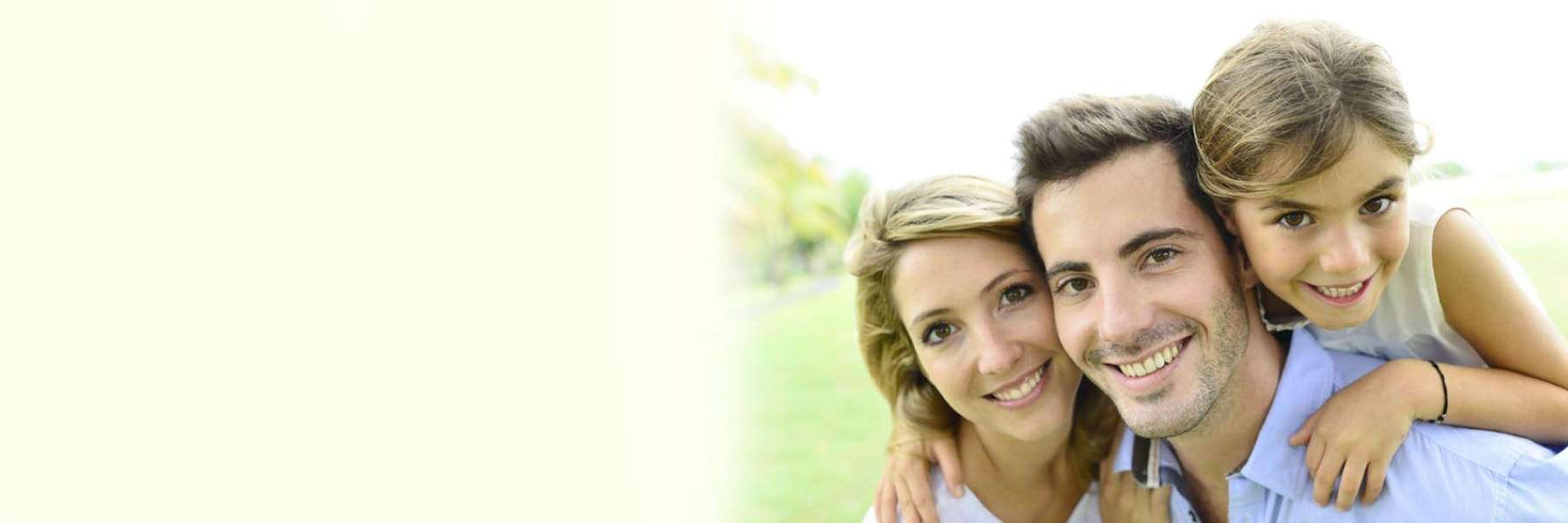 A couple and their daughter | Tamworth dentist