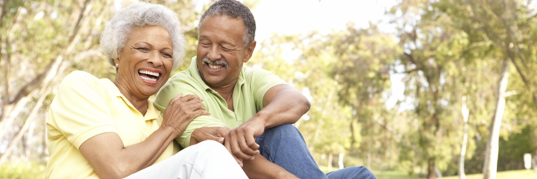 couple rollerblading | Emergency dentist in tamworth