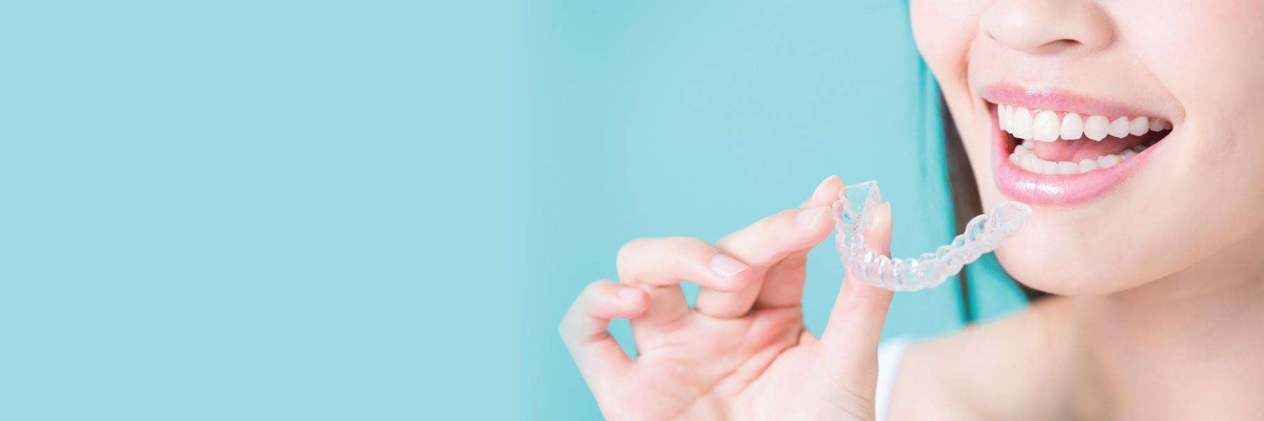Clear Braces and Invisalign | Dentist